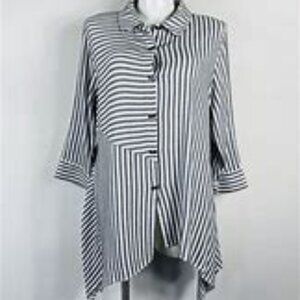 Soft Surroundings Tunic, Medium Gray and White